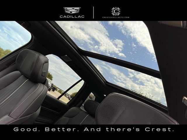 Certified 2026 Cadillac Vistiq Premium Luxury w/ LPO, Floor Liner Package AWD/4WD image 23
