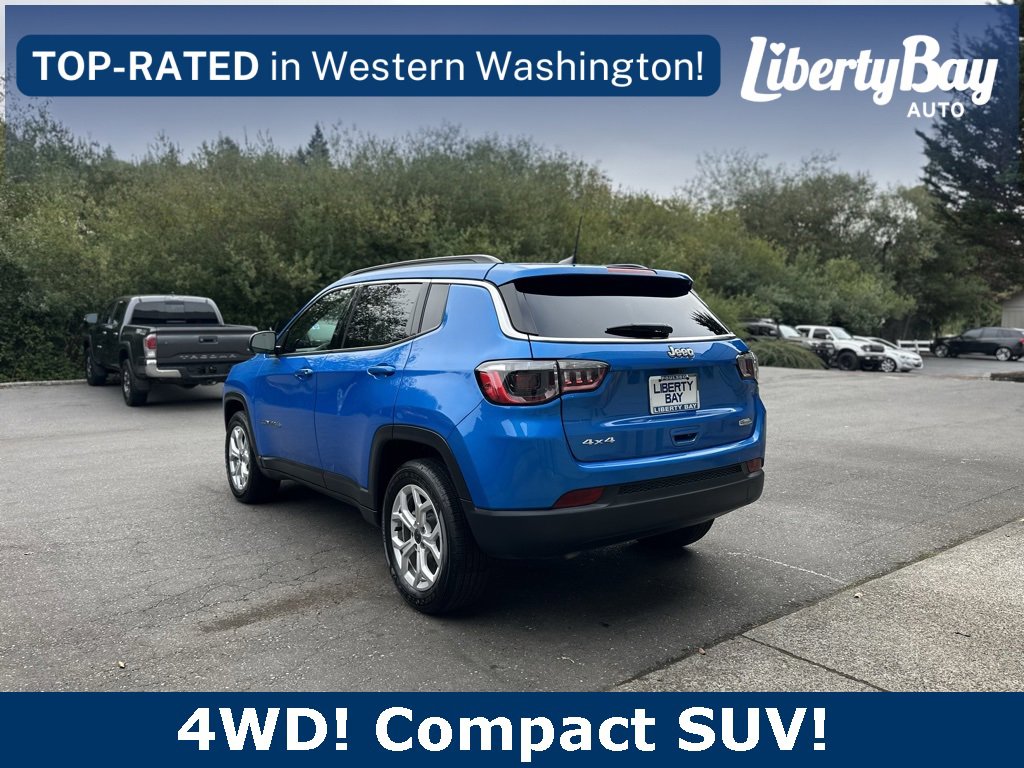 Used 2025 Jeep Compass Latitude image 7