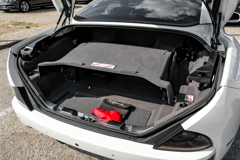 Used 2014 Ferrari California RWD image 54