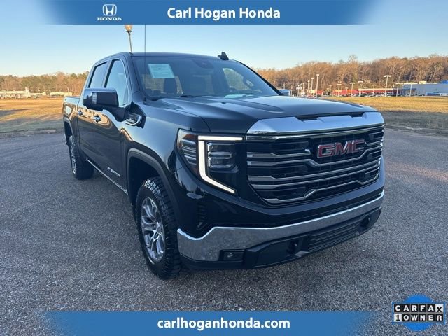 Used 2025 GMC Sierra 1500 SLT image 2