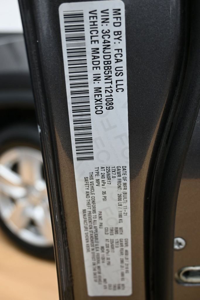 Used 2022 Jeep Compass Latitude image 41