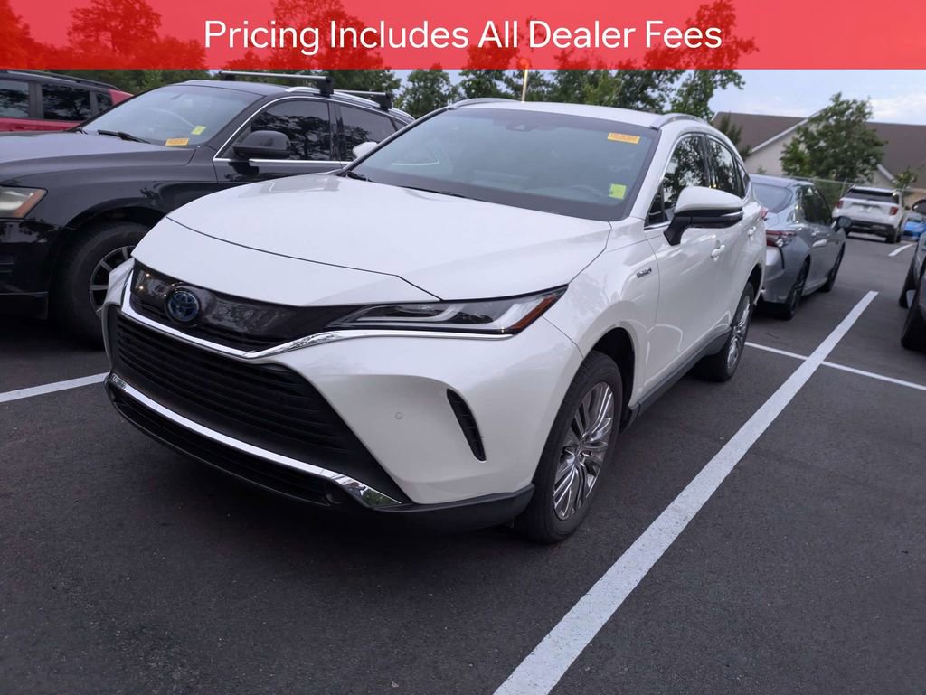 Used 2021 Toyota Venza XLE w/ Softex Package AWD/4WD image 4