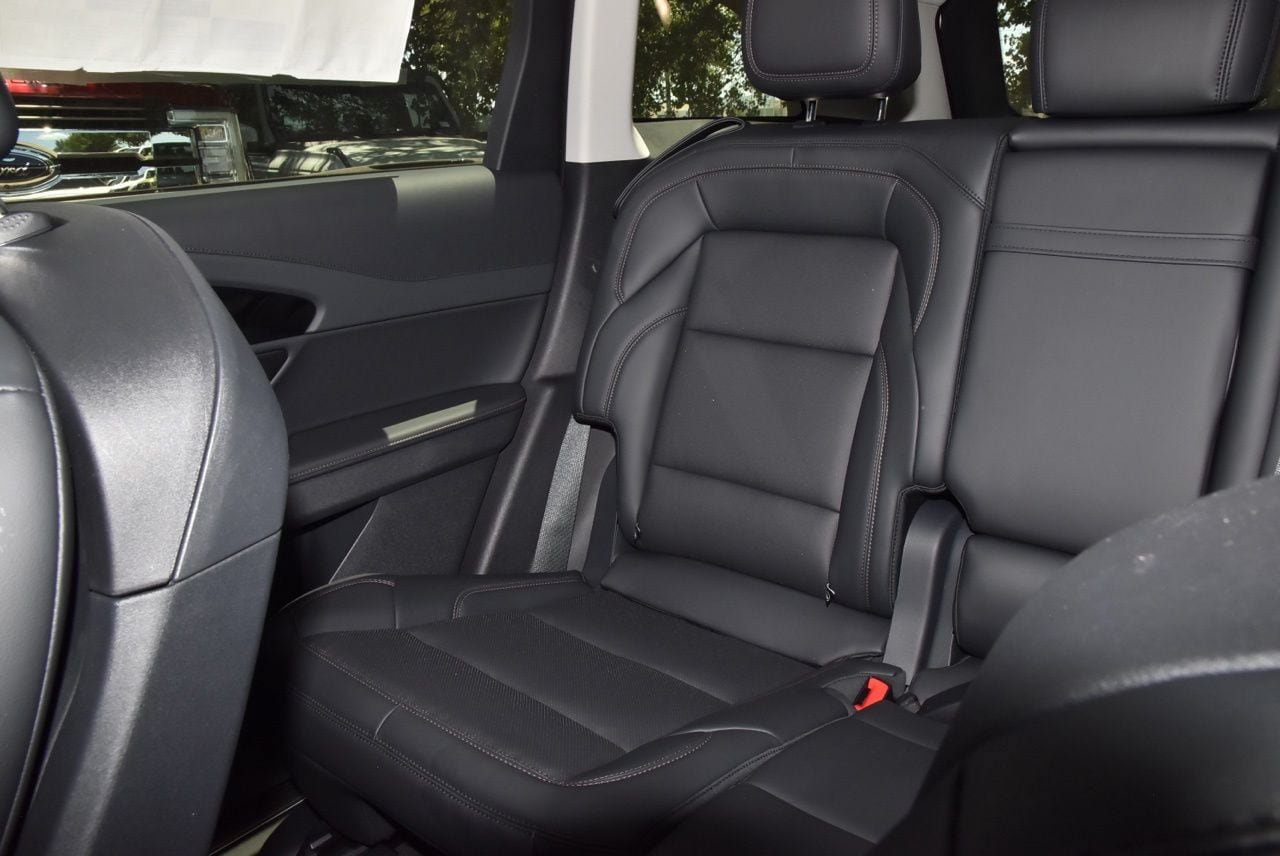 New 2026 Lincoln Nautilus Premier w/ Jet Appearance Package AWD/4WD image 19