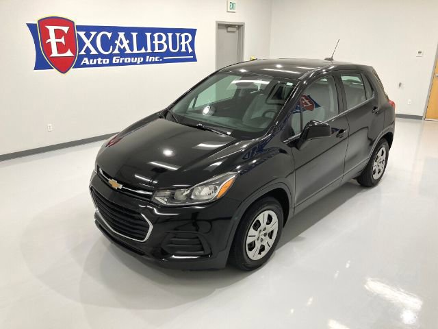 Used 2019 Chevrolet Trax LS w/ LPO, Cargo Package image 41