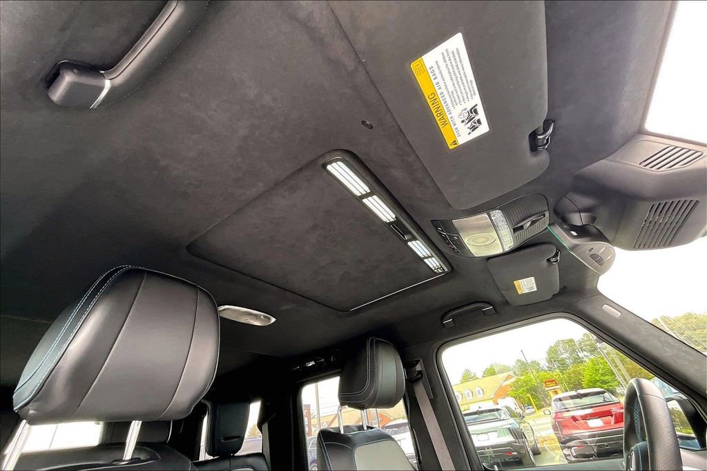 Used 2025 Mercedes-Benz G 580 w/ EQ Technology image 27