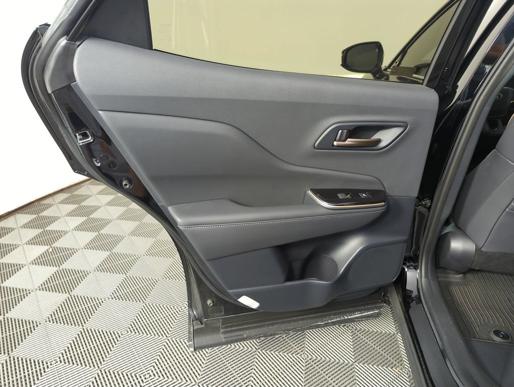 Used 2025 Toyota Crown AWD/4WD image 26