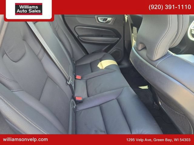 Used 2023 Volvo XC60 B5 Plus AWD/4WD image 18