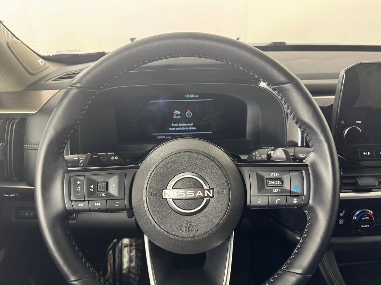 Used 2025 Nissan Pathfinder Platinum image 26