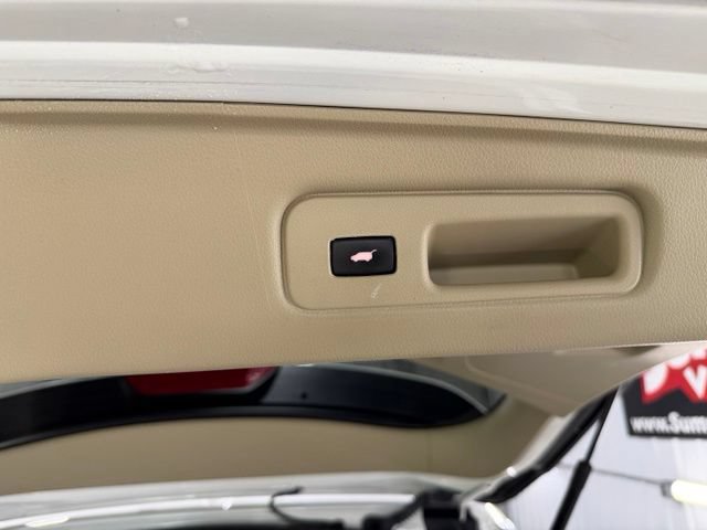 Used 2017 Acura RDX w/ Advance Package AWD/4WD image 10