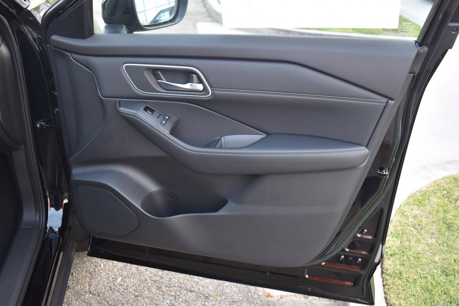New 2026 Nissan Rogue Platinum AWD/4WD image 68