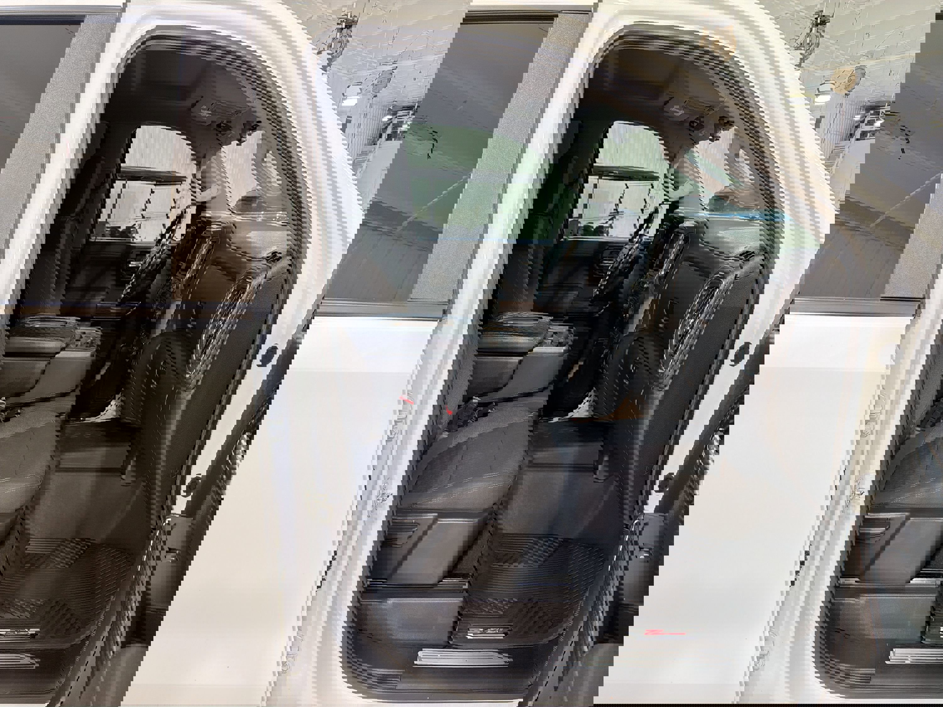 Used 2020 Chevrolet Silverado 1500 LT Trail Boss image 27