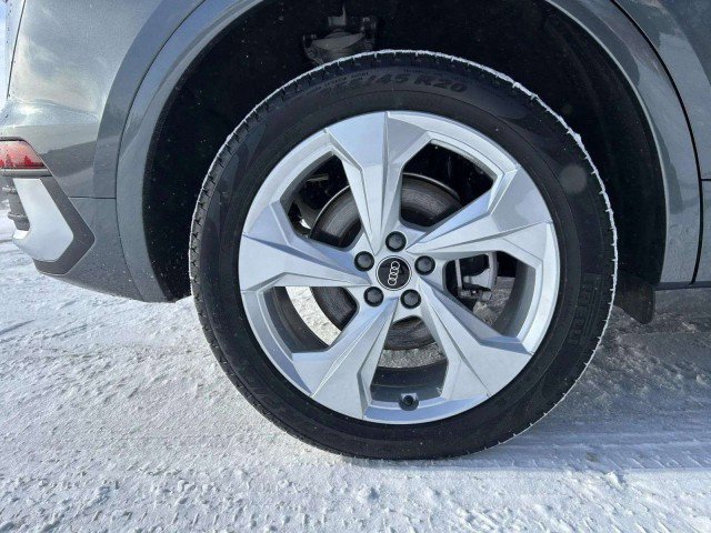 Certified 2025 Audi Q5 2.0T Premium Plus w/ Premium Plus Package image 32