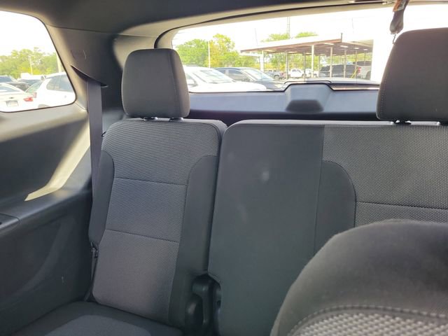 Certified 2023 Chevrolet Traverse LT FWD image 11
