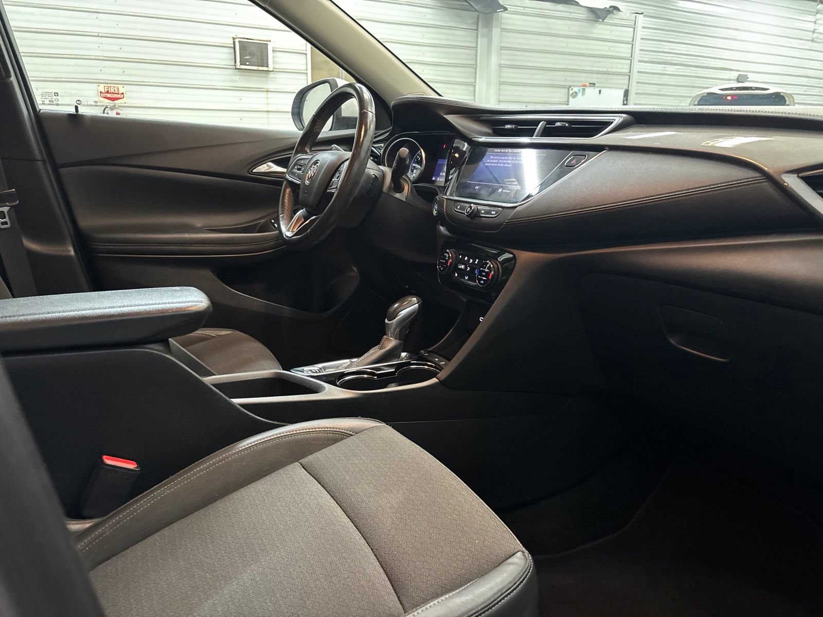 Used 2020 Buick Encore GX Select FWD image 25