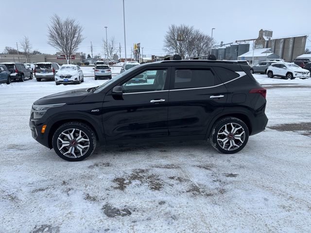 Used 2022 Kia Seltos SX image 3