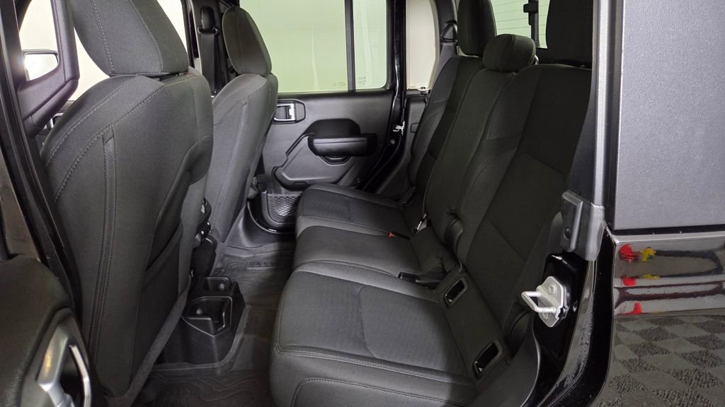 Used 2022 Jeep Gladiator Willys image 29