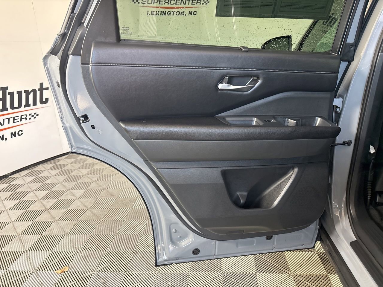 Used 2024 Nissan Pathfinder SL image 19