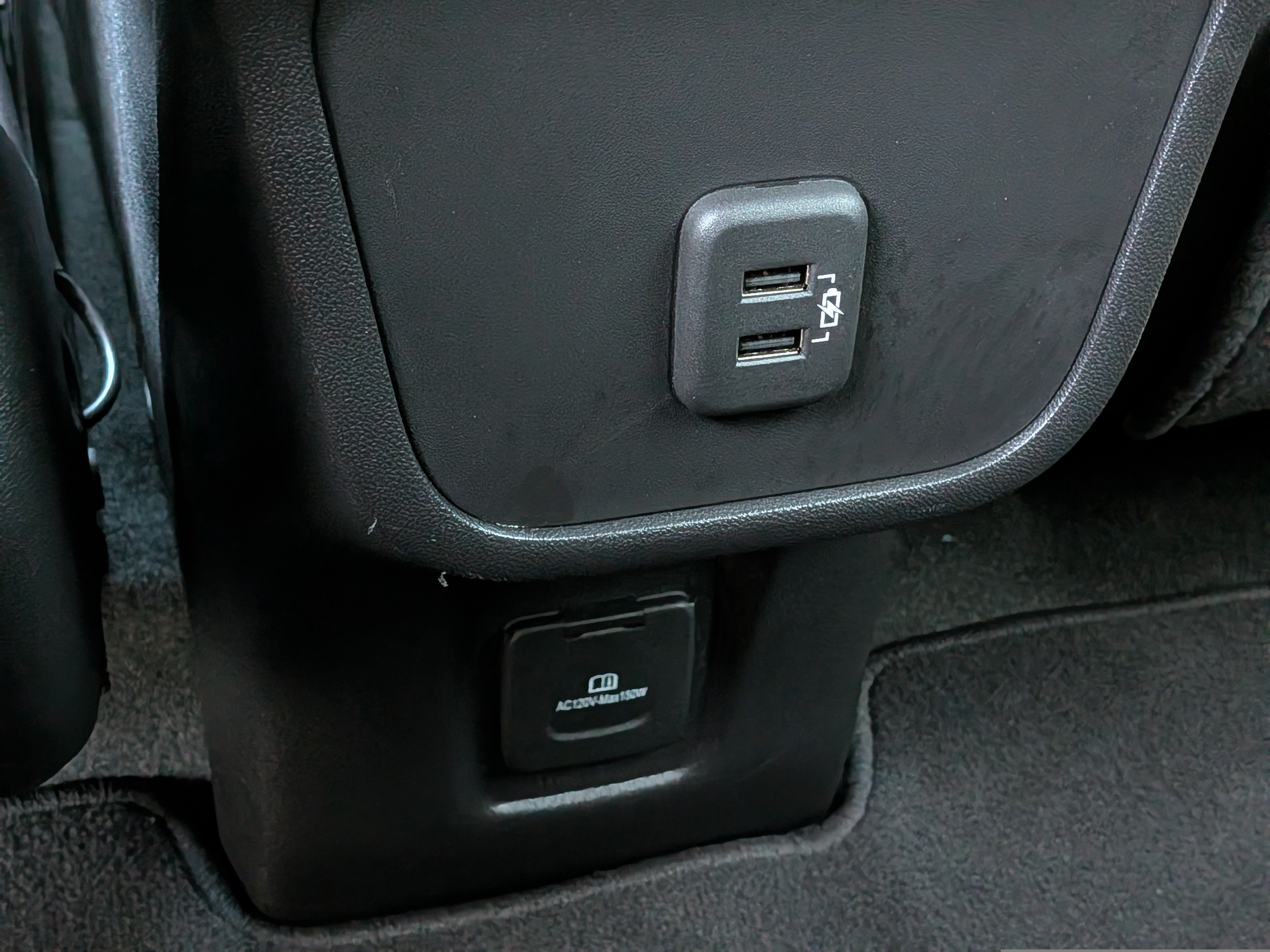 Used 2024 Chevrolet Equinox RS w/ RS Leather Package FWD image 16