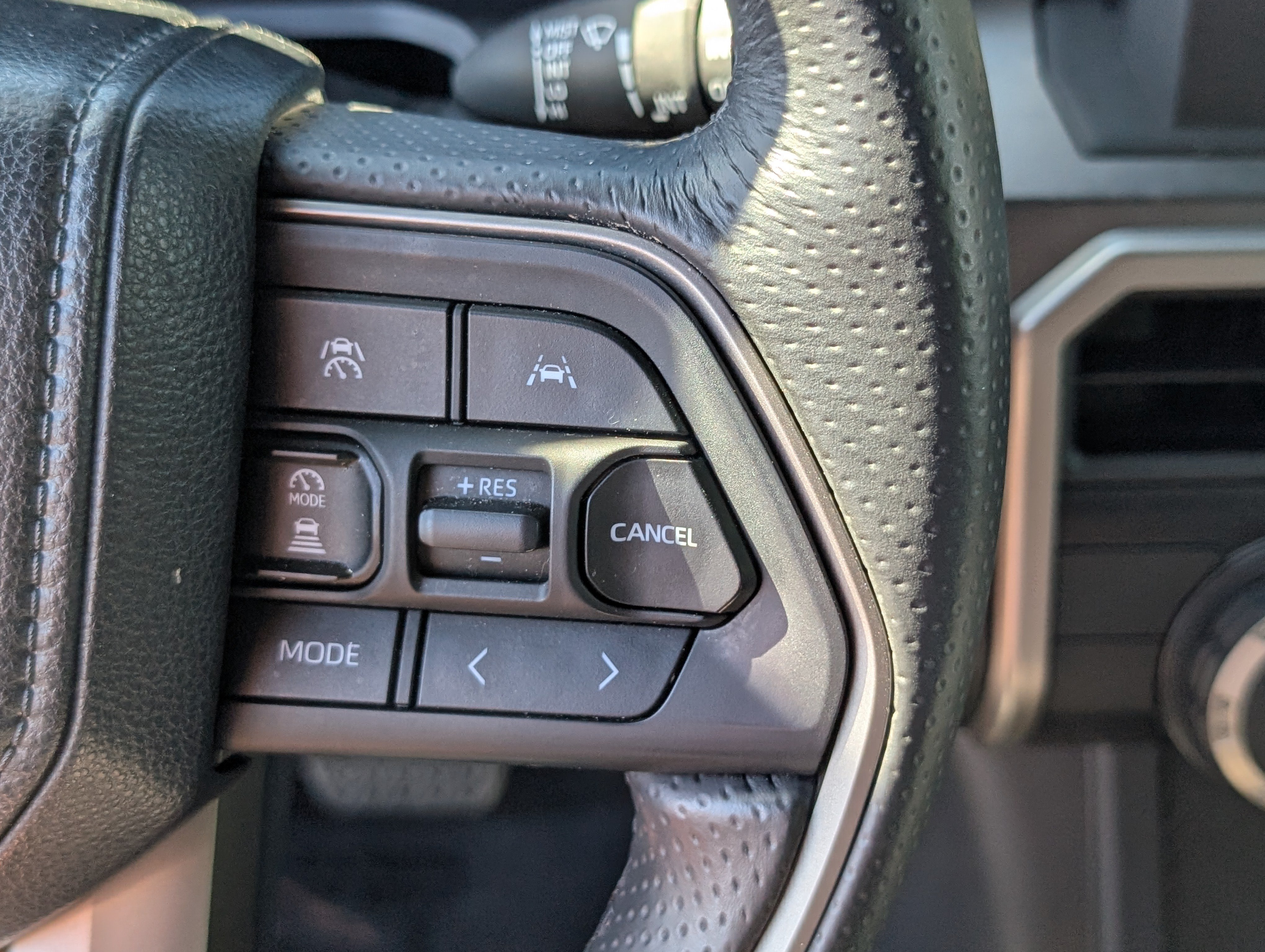 Used 2026 Toyota 4Runner SR5 AWD/4WD image 22