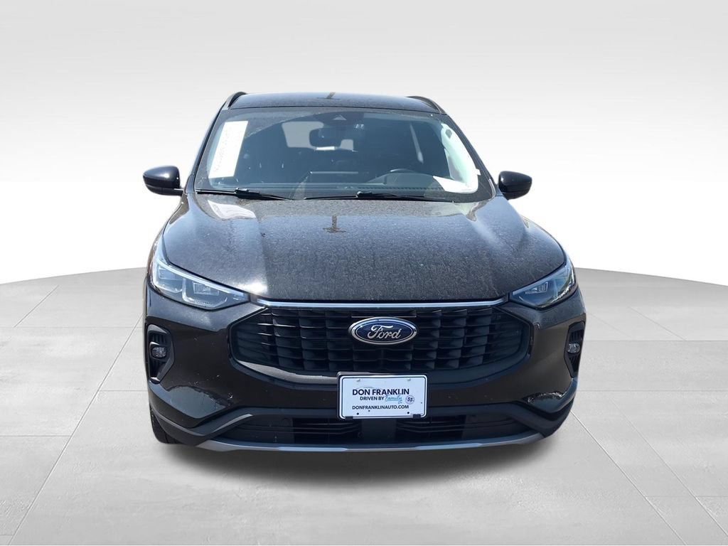 Used 2025 Ford Escape Platinum AWD/4WD image 3