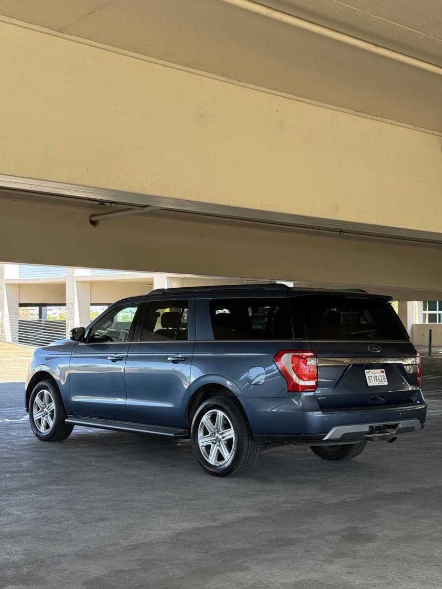 Used 2018 Ford Expedition Max XLT image 4