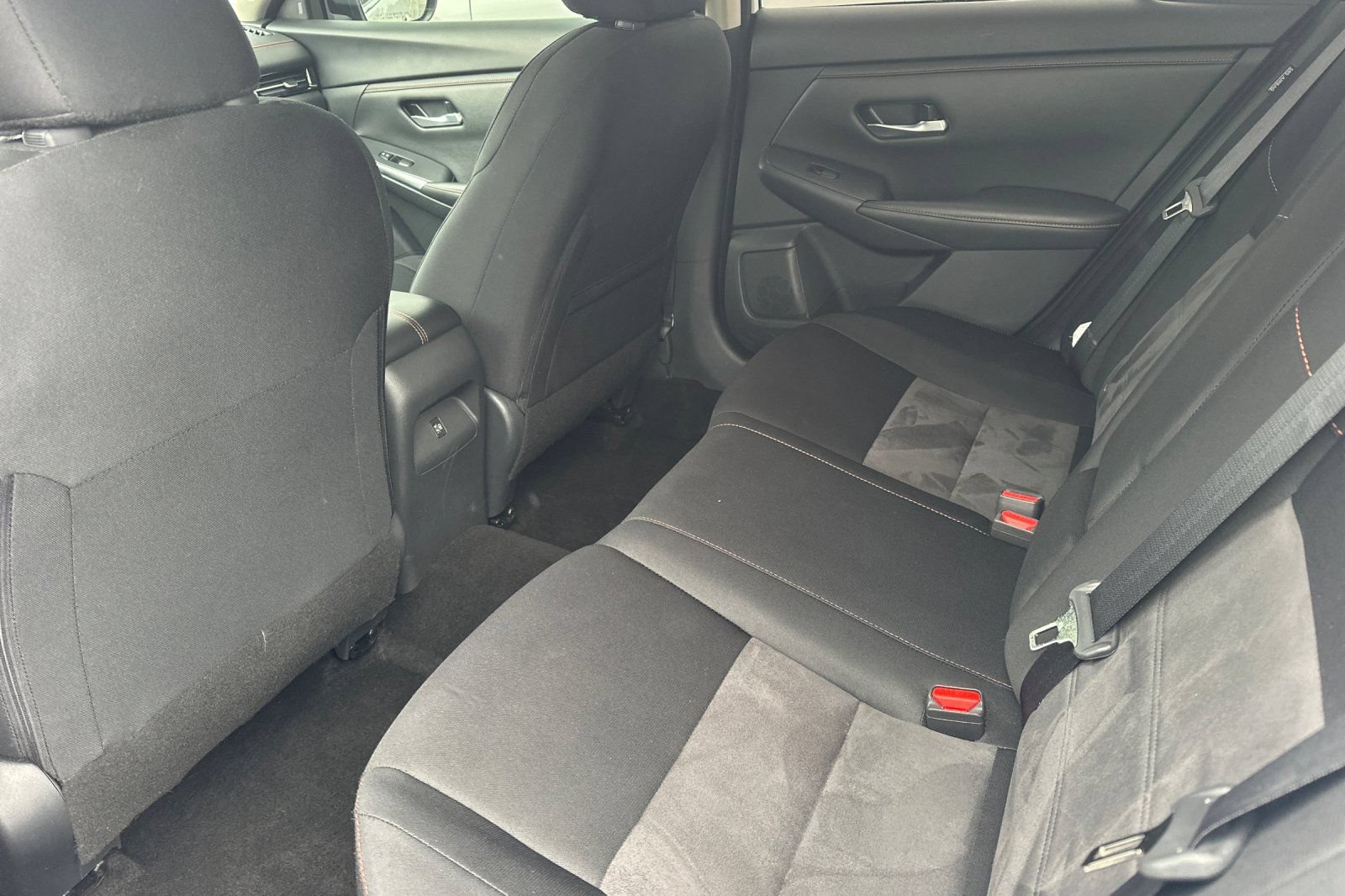 Used 2024 Nissan Sentra SR w/ Lighting Package FWD image 15