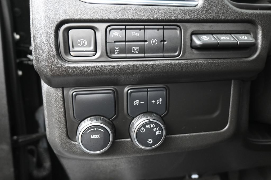 Used 2023 Chevrolet Tahoe High Country RWD image 16
