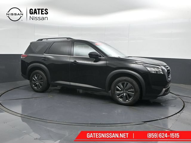 Used 2024 Nissan Pathfinder SV AWD/4WD image 1