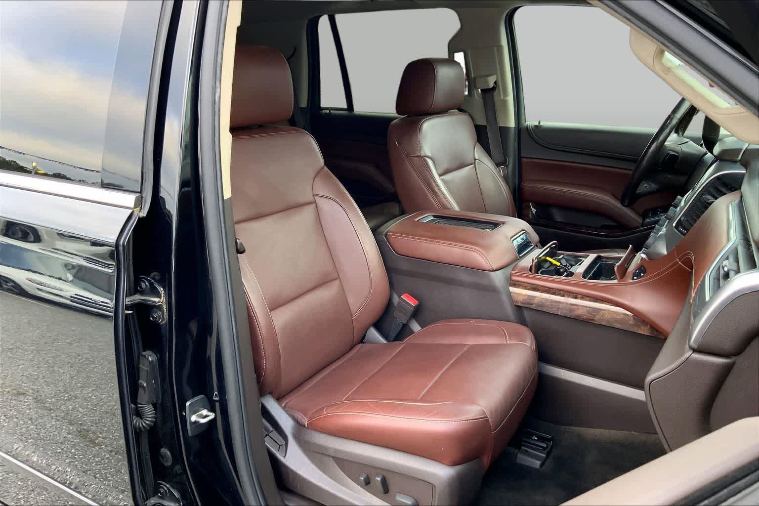 Used 2015 Chevrolet Tahoe LTZ RWD image 9