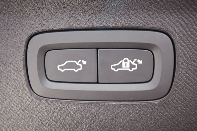 Certified 2026 Volvo XC90 B6 Ultra AWD/4WD image 32