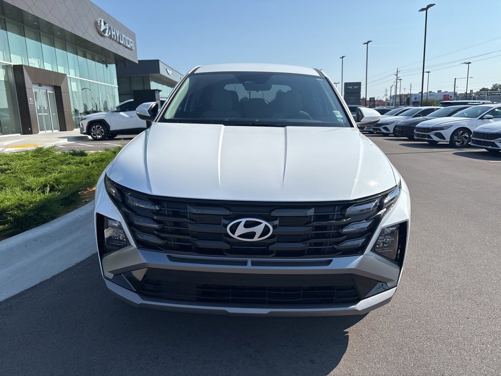 New 2026 Hyundai Tucson SE image 2