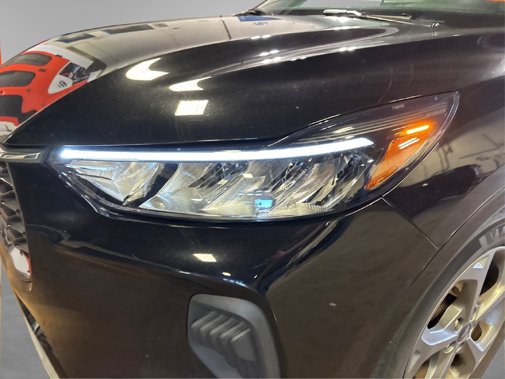 Used 2023 Ford Escape ST-Line w/ Tech Pack #1 FWD image 20