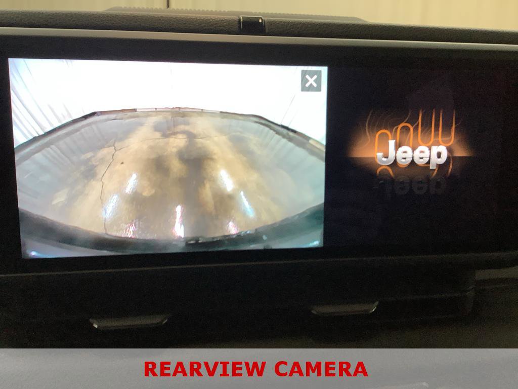 Used 2025 Jeep Wrangler Sport image 18