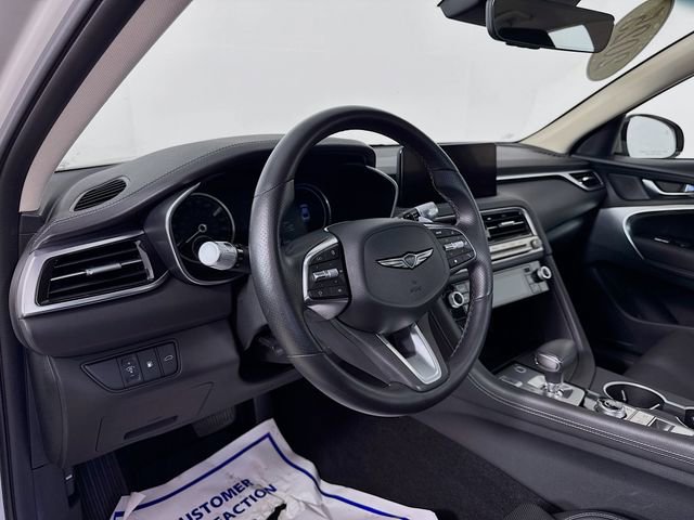 Used 2025 Genesis G70 2.5T image 9
