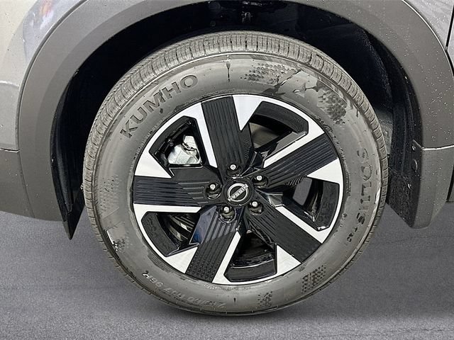 New 2026 Nissan Kicks SV w/ SV Premium Package AWD/4WD image 9