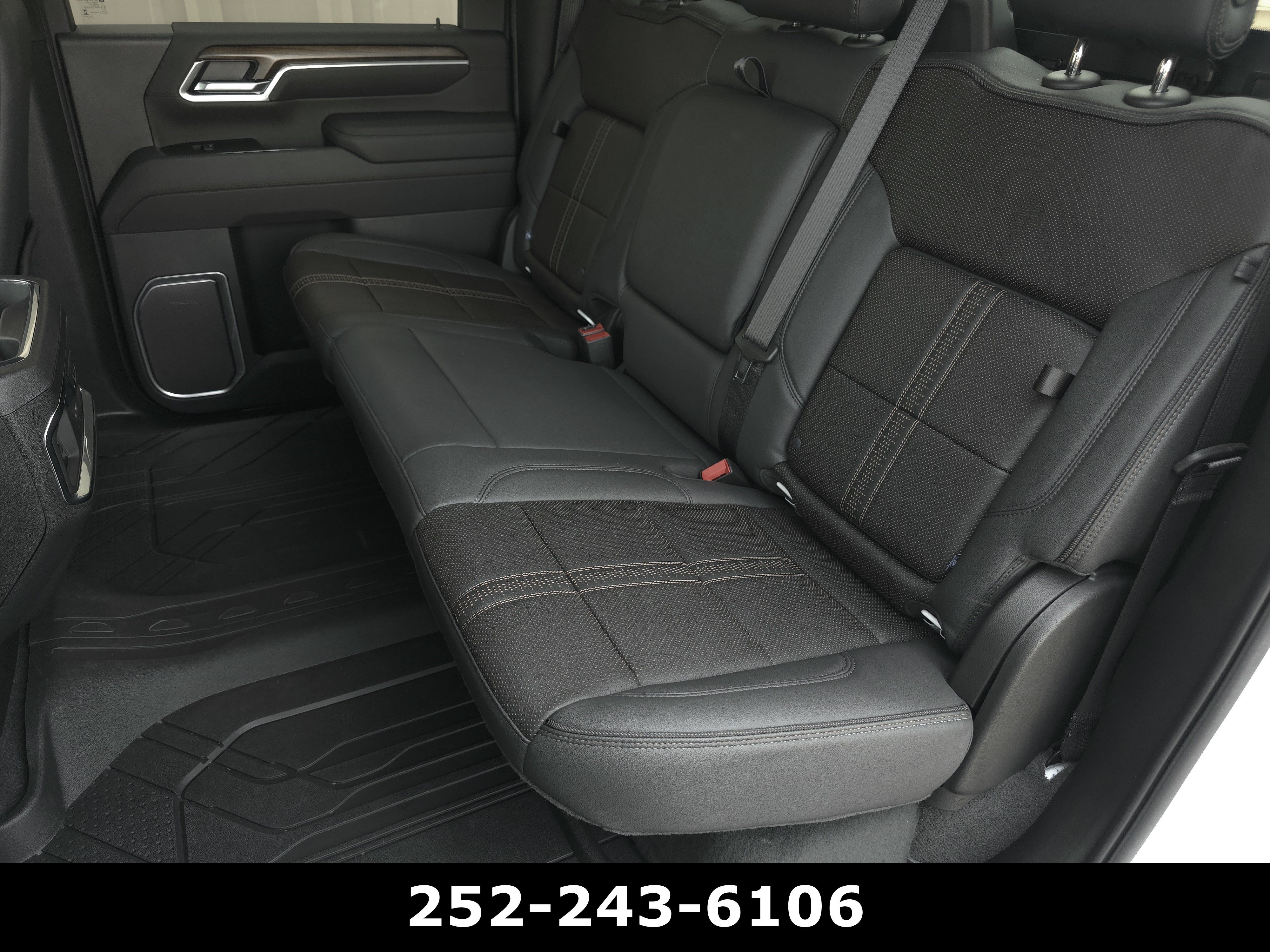 Used 2026 Chevrolet Silverado 2500 High Country w/ High Country Premium Package AWD/4WD image 30