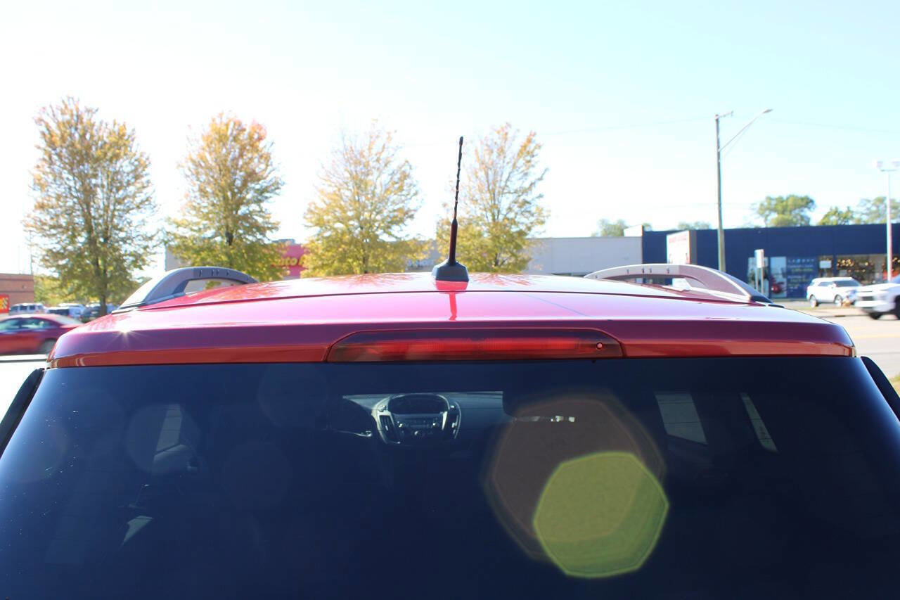 Used 2017 Ford Escape SE image 31