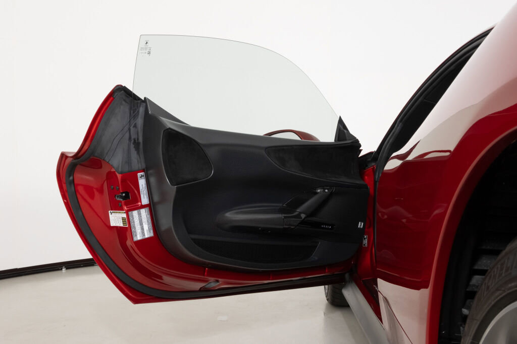 Used 2023 Ferrari SF90 Stradale image 29