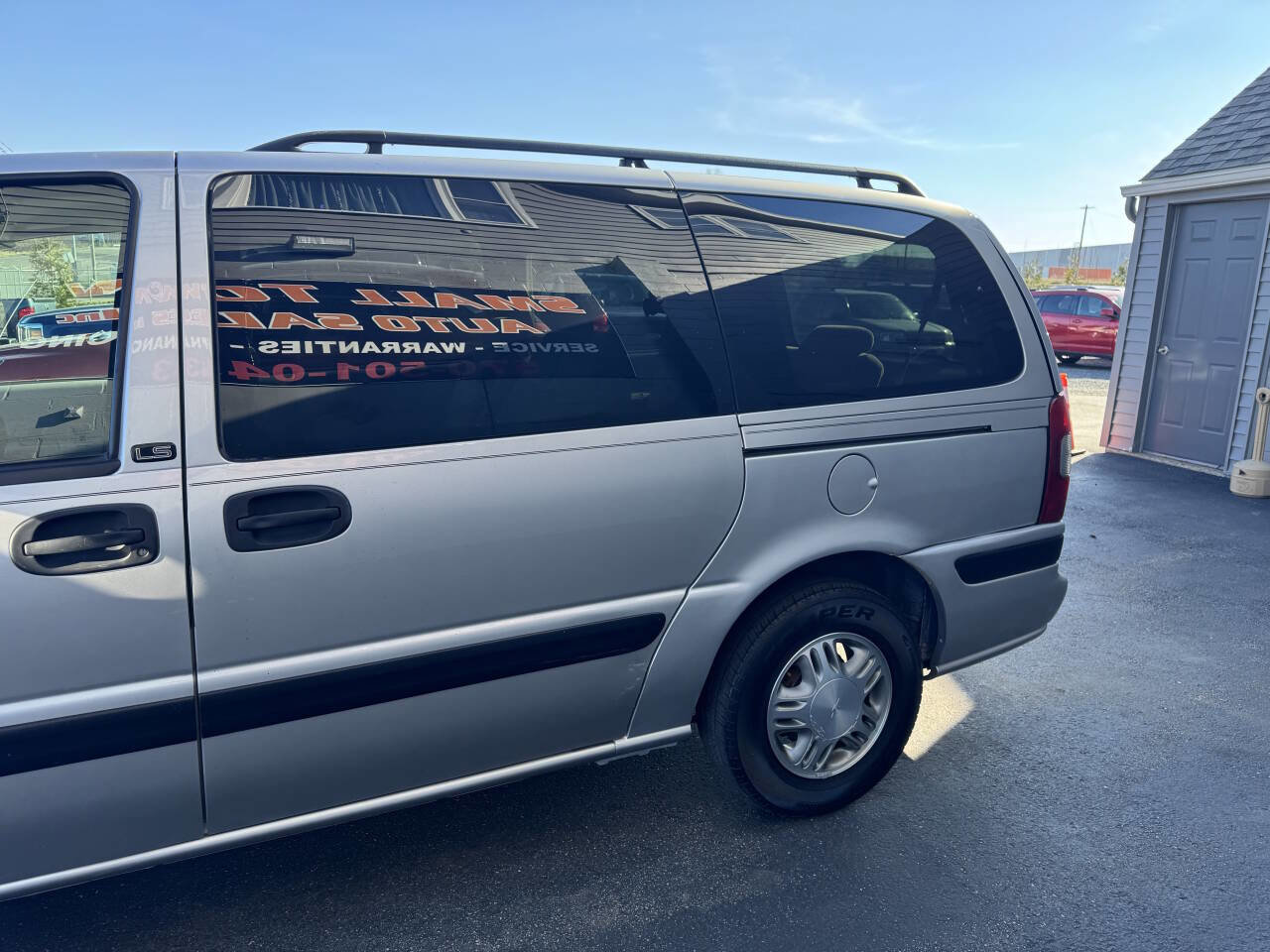 Used 2005 Chevrolet Venture LS w/ Easy Order Package image 5