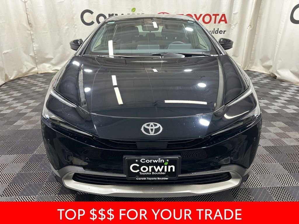 Used 2025 Toyota Prius Plug-In Hybrid image 2