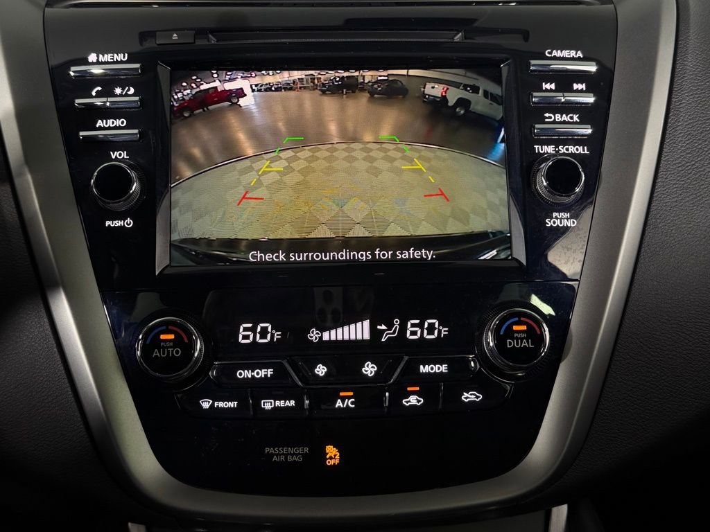 Used 2024 Nissan Murano SV w/ SV Midnight Edition Package image 18