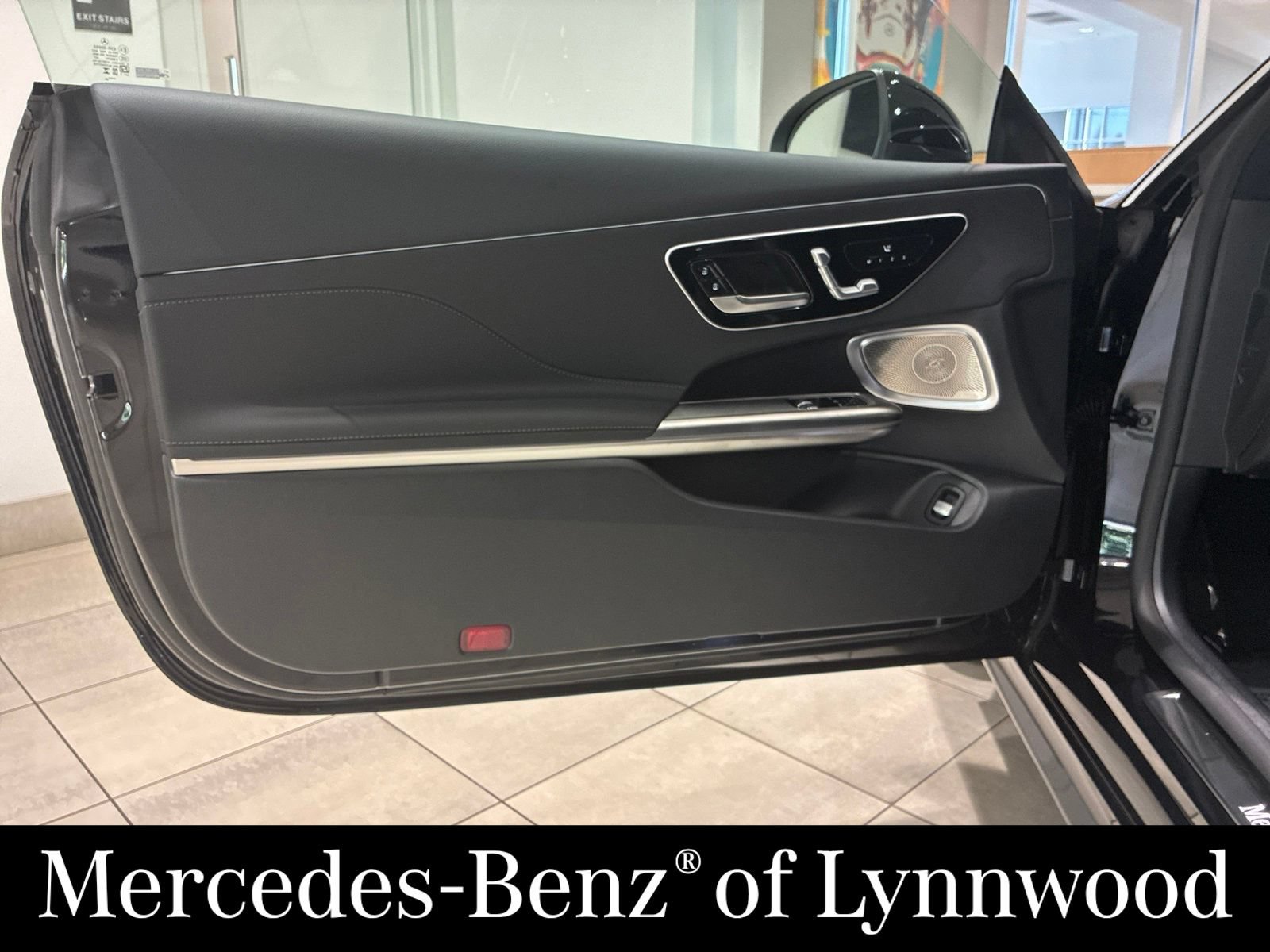 New 2026 Mercedes-Benz CLE 300 4MATIC Coupe image 6