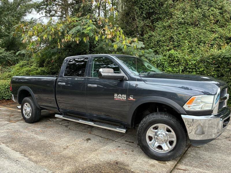 Used 2014 RAM 2500 Tradesman w/ Chrome Appearance Group AWD/4WD image 2