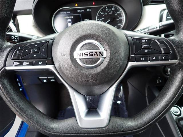 Used 2020 Nissan Versa SV FWD image 12