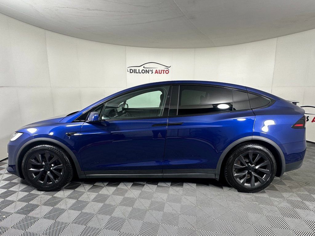 Used 2022 Tesla Model X image 4