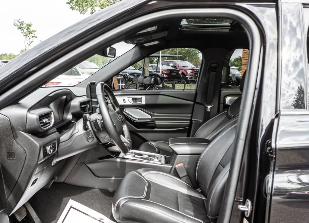 Used 2023 Ford Explorer ST w/ Technology Package AWD/4WD image 24