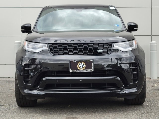 Used 2024 Land Rover Discovery Dynamic SE image 7