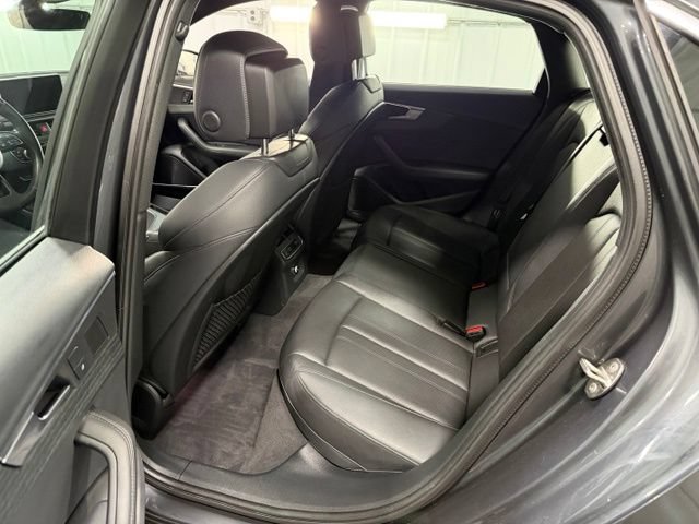 Used 2018 Audi A4 2.0T Prestige w/ Prestige Package AWD/4WD image 10
