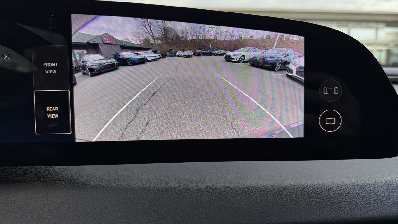 Used 2024 Lucid Air Touring image 61