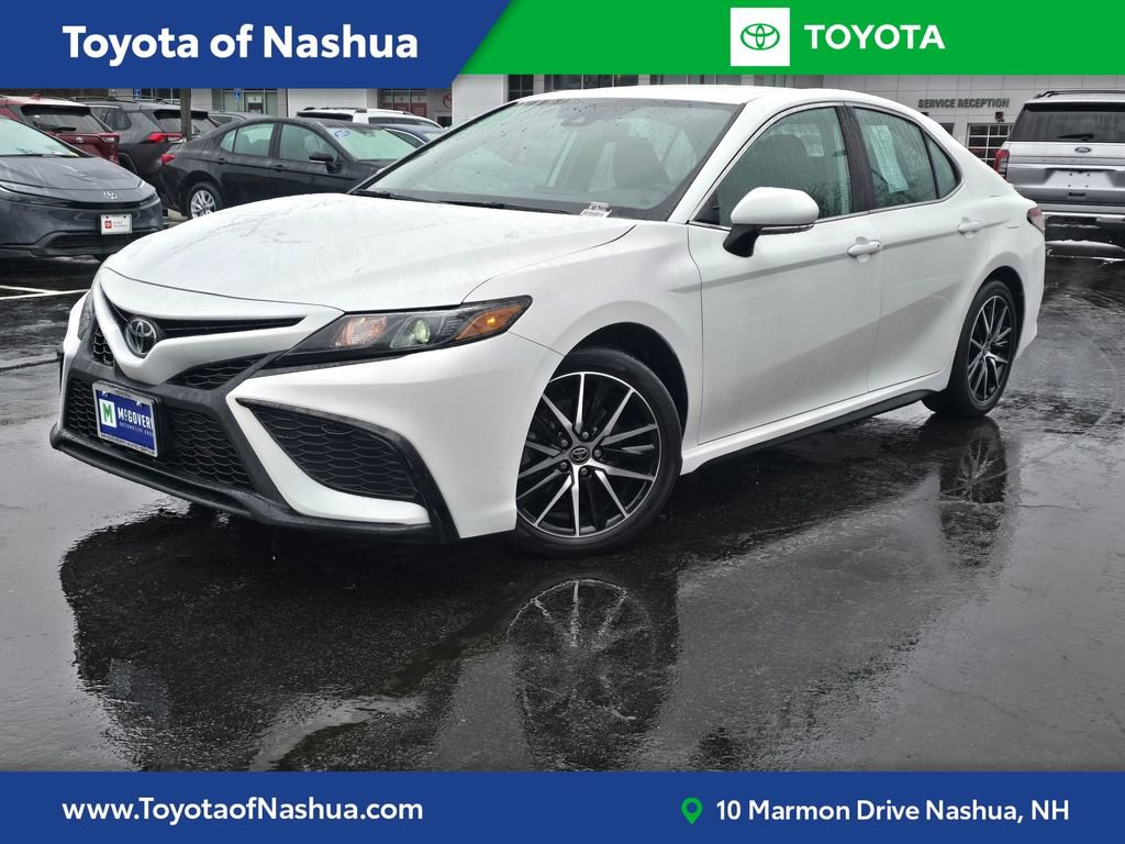 Used 2023 Toyota Camry SE AWD/4WD image 1
